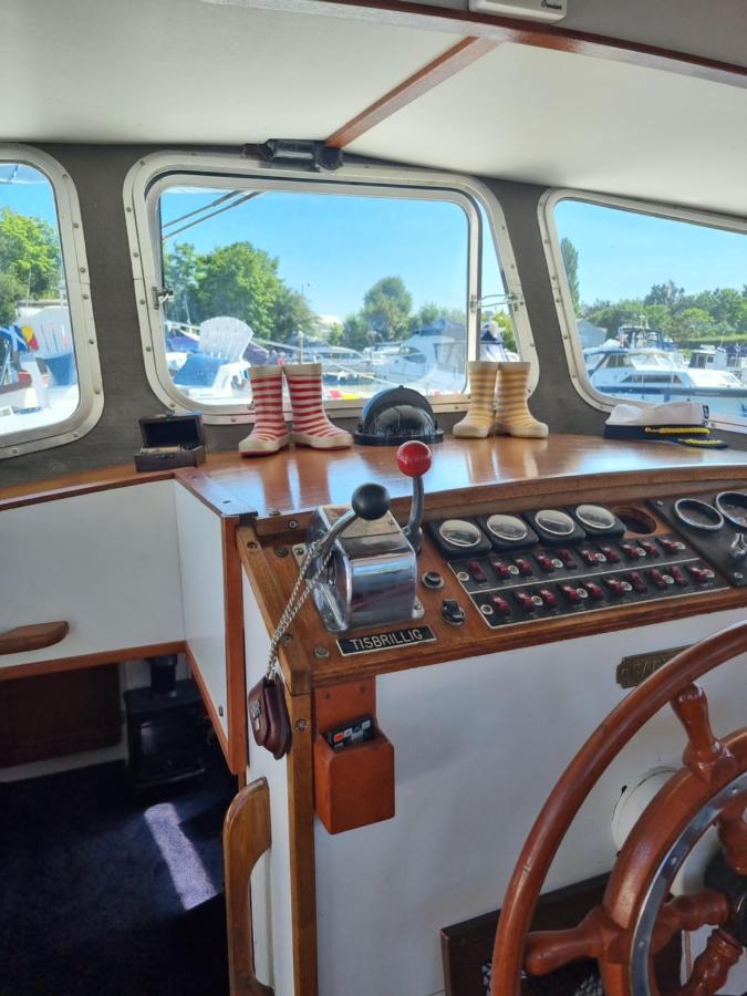 ホテルTraditional Boat Thorpe  エクステリア 写真