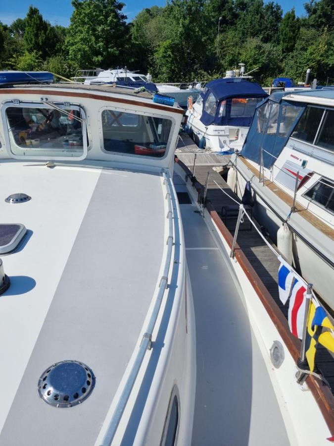 ホテルTraditional Boat Thorpe  エクステリア 写真